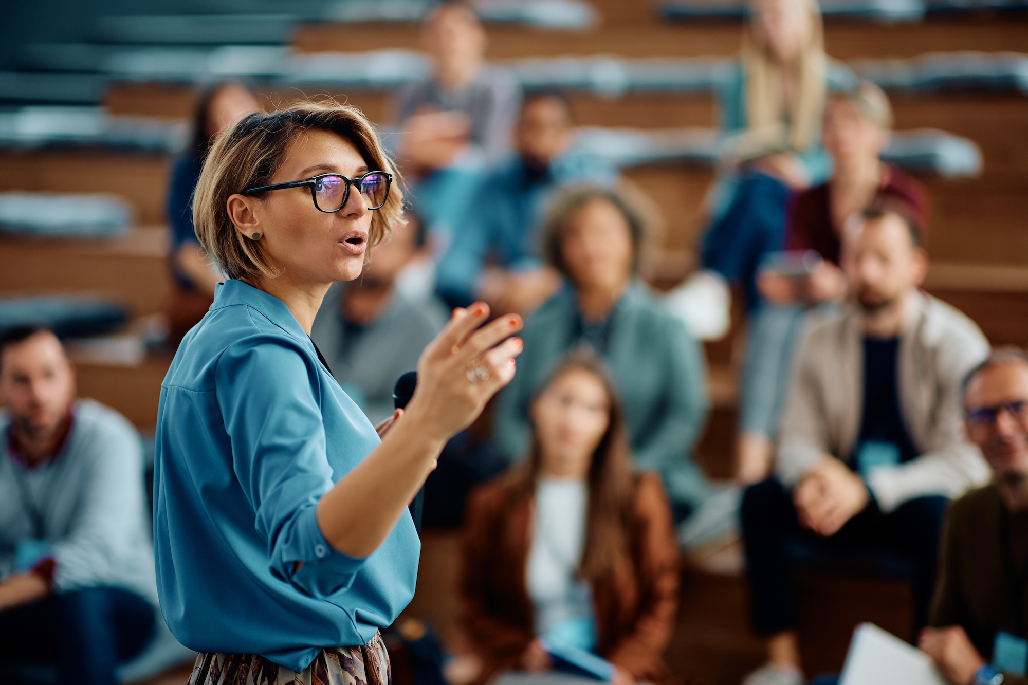 B2B Market Research Insights - Host Focus Groups with industry professionals
